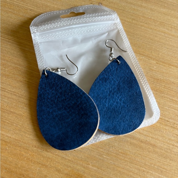 Navy Blue Teardrop Statement Earrings - Picture 1 of 2
